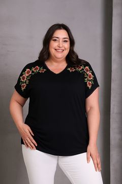 Picture of CURVY GIRL COTTON QUALITY TOP WITH  EMBROIDERY